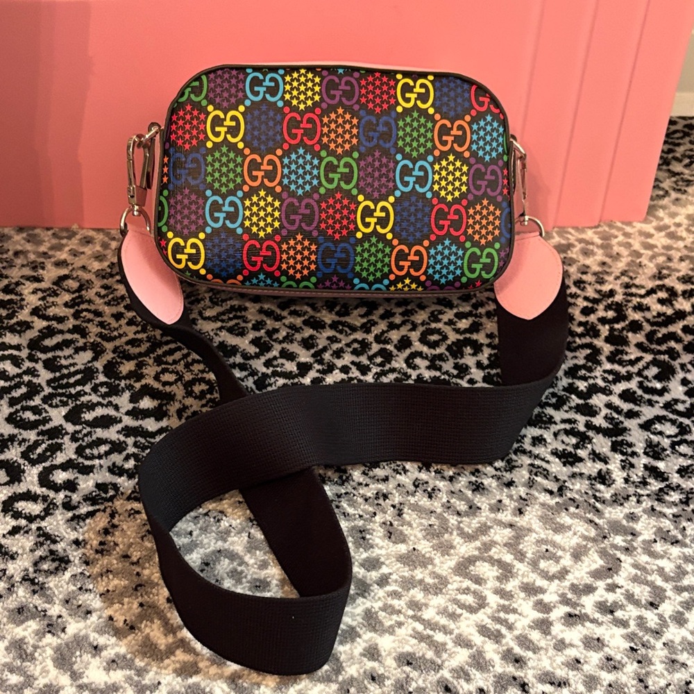 Gucci GG Supreme Monogram Psychedelic Shoulder Bag Black Multicolor Sugar Pink
